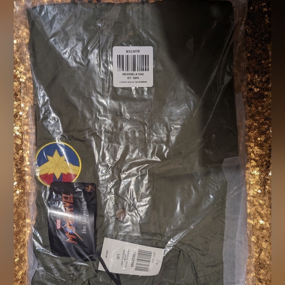 Marvel Ms. Marvel Patch Girls Anorak Jacket Sz L - Picture 3 of 4